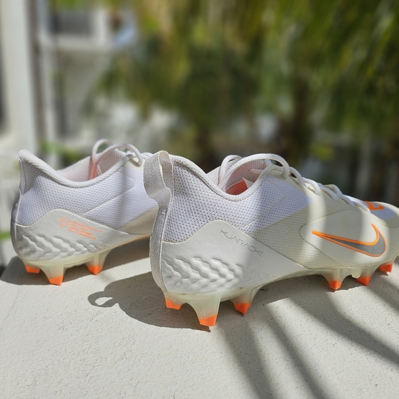 Size 11 - Nike Alpha Huarache 8 Cleats - Picture 5 of 6